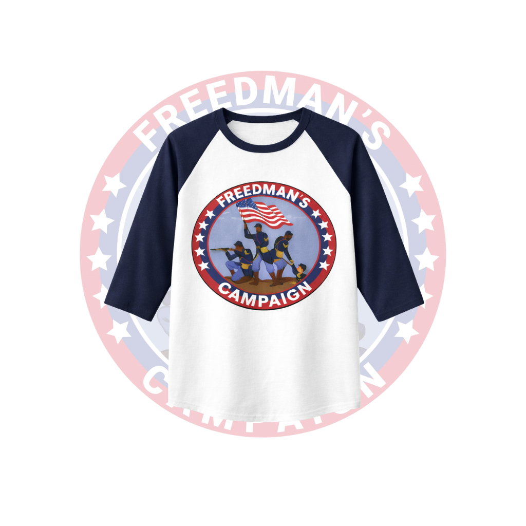 Freeman’s 3/4 sleeve raglan shirt